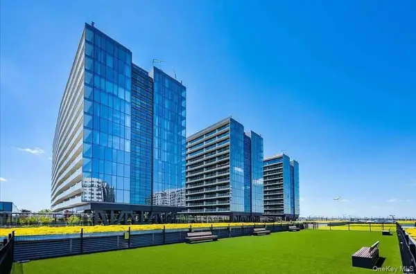 131-05 40th Road #PH2D, Flushing, NY 11354