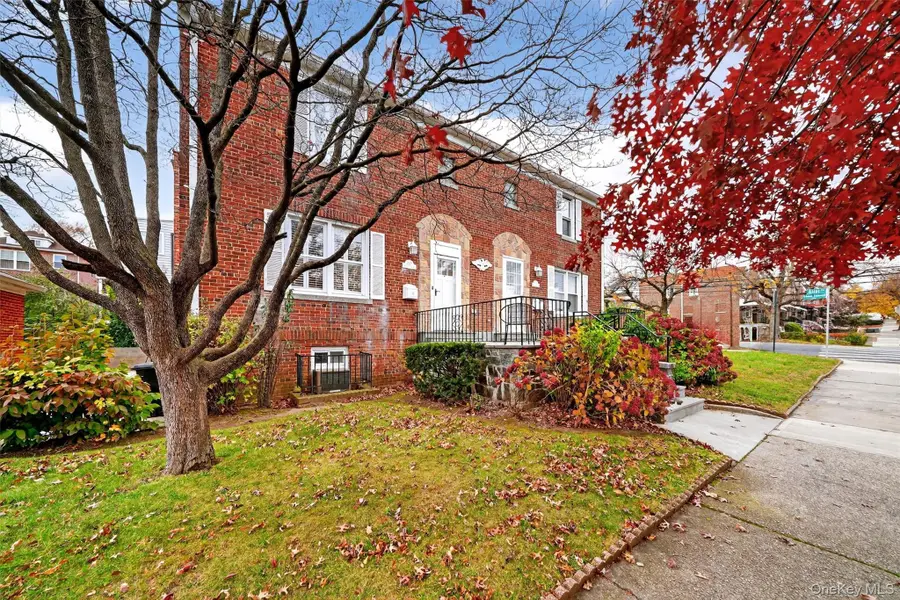 2247 Mickle Avenue, Bronx, NY 10469 - Image #3