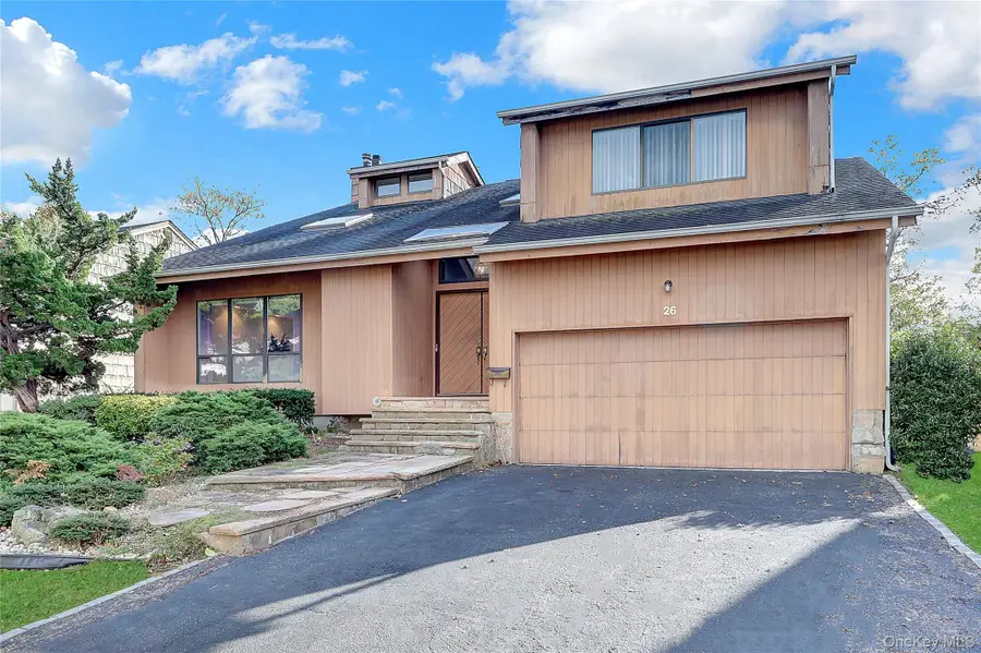 26 Anne Drive, Hicksville, NY 11801 - Image #2