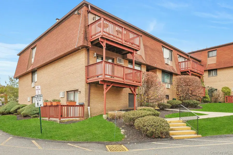 334 Richard Court, Pomona, NY 10970 - Image #2