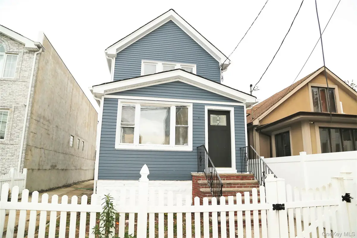 13416 221 Street, Laurelton, NY 11413 - Image #1