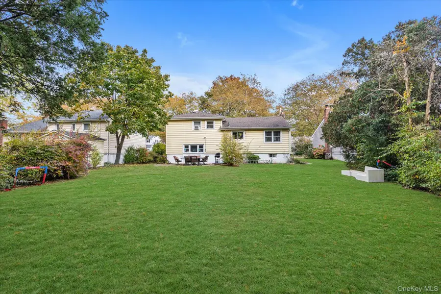 60 Pell Terrace, Garden City, NY 11530 - Image #2