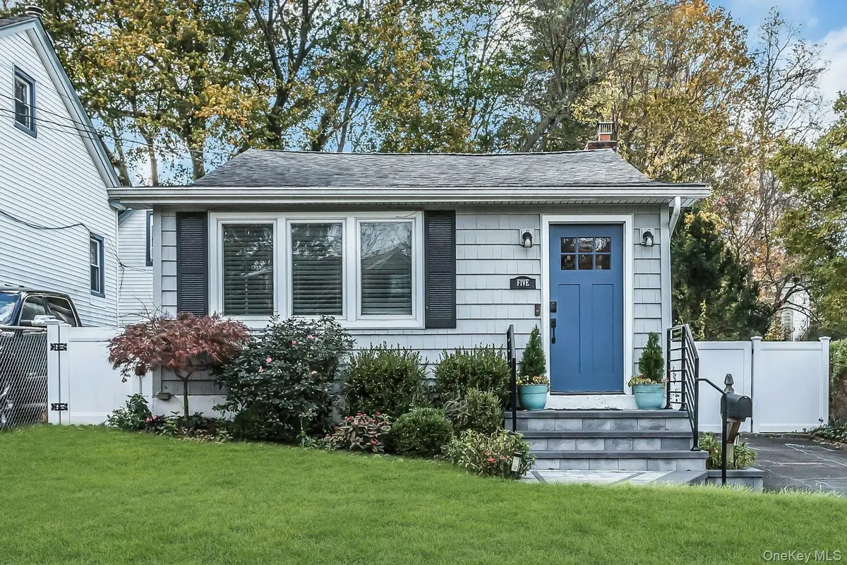 5 Cody Avenue, Glen Head, NY 11545 - Image #1