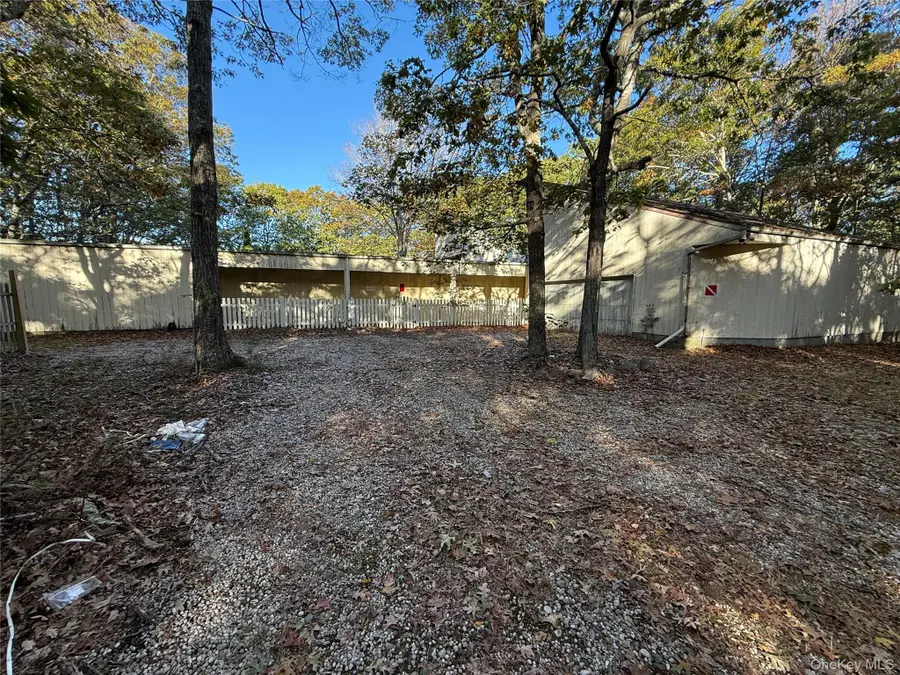 23 N Quarter Road, Westhampton, NY 11977 - Image #2