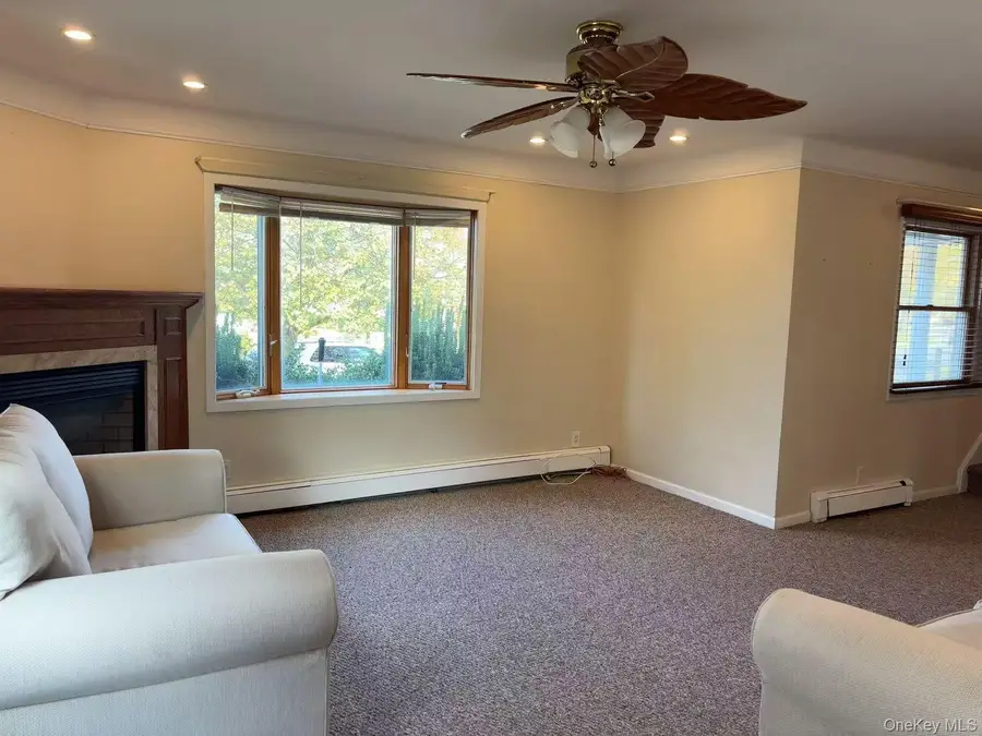 1010 Brent Drive, Wantagh, NY 11793 - Image #3