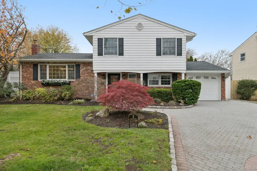 5 Culver Court, Melville, NY 11747 - Image #3