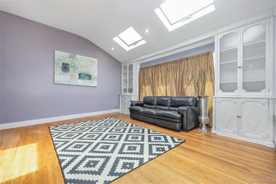 2425 Sycamore Lane, North Bellmore, NY 11710 - Image #2