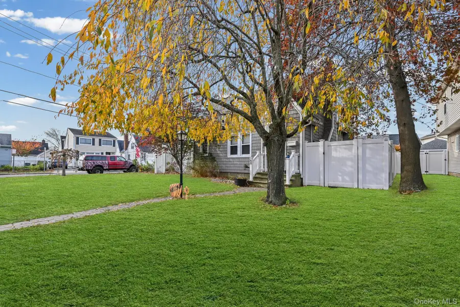 60 Montauk Avenue, Merrick, NY 11566 - Image #3