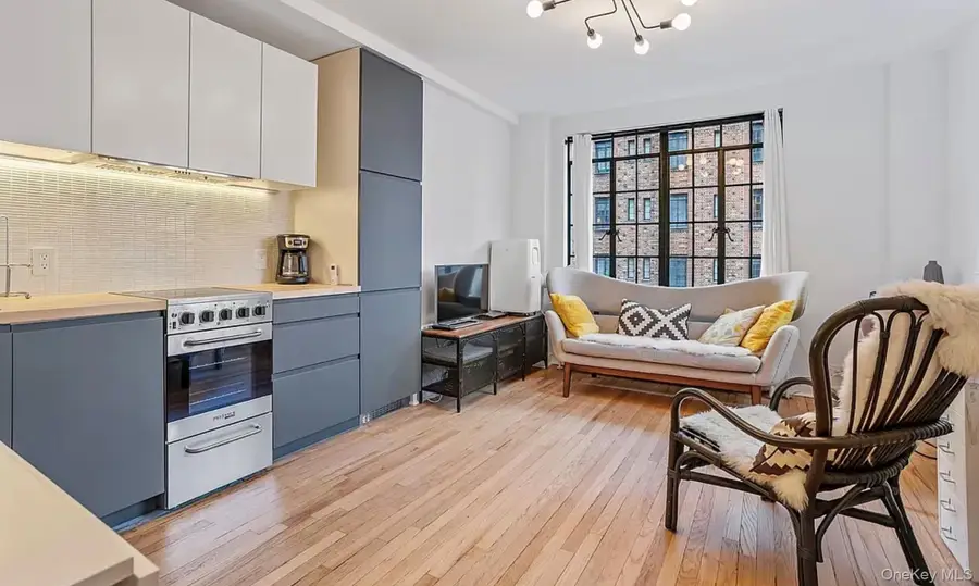 304 E 41st Street #1503A, Manhattan, NY 10017 - Image #2