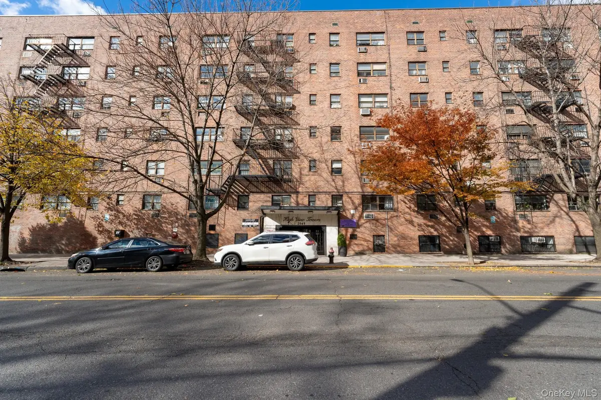2545 Sedgwick Avenue #4H, Bronx, NY 10468 - Image #1