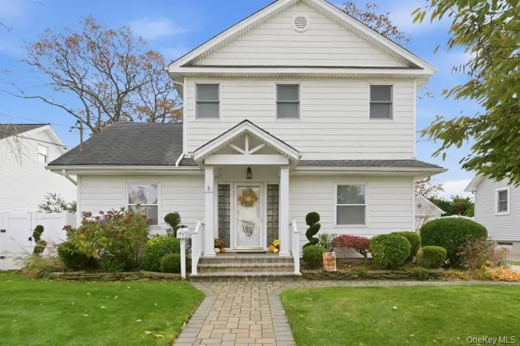 42 Homecrest Court, Oceanside, NY 11572 - Image #1