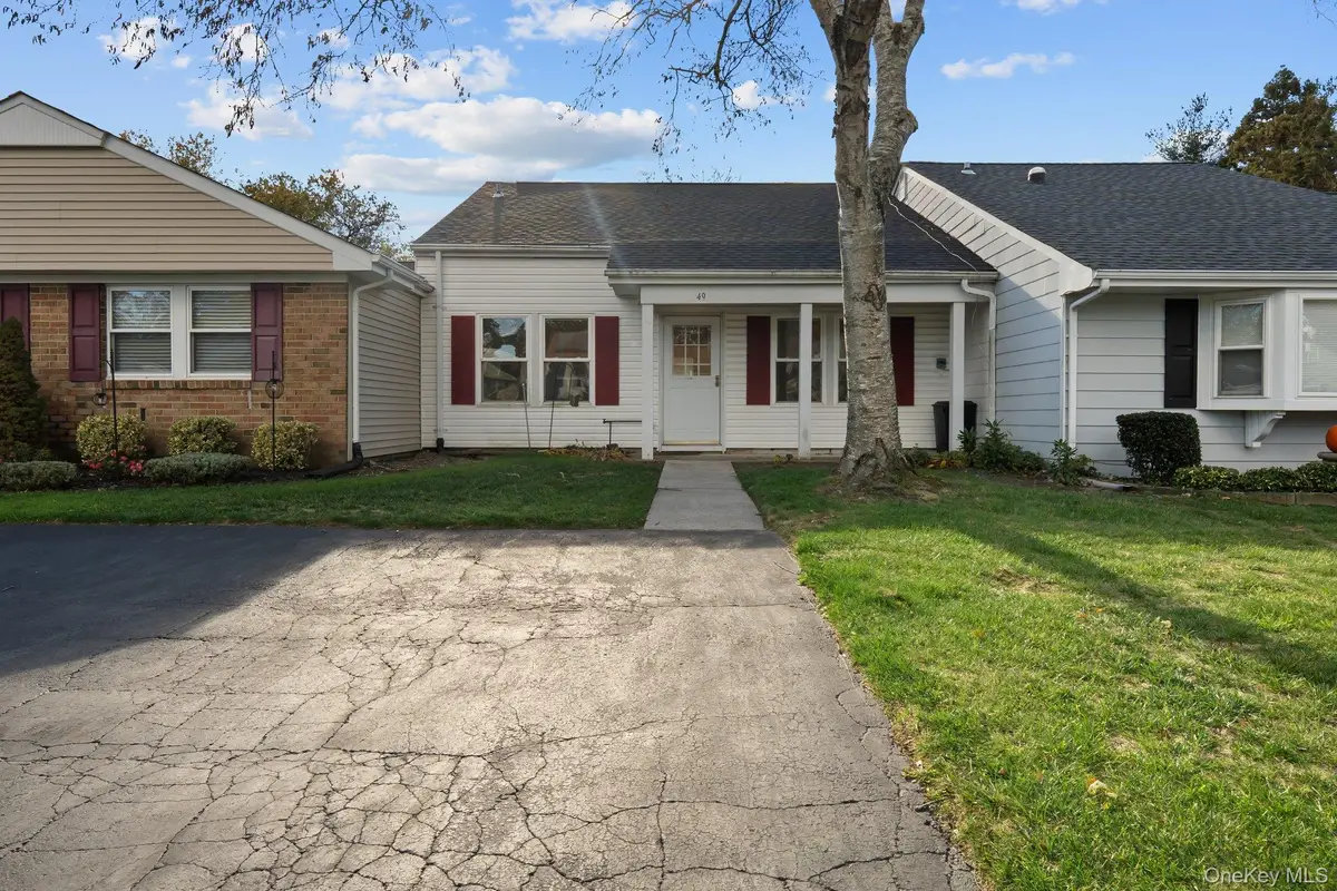 49 Freedom Lane, Coram, NY 11727 - Image #1