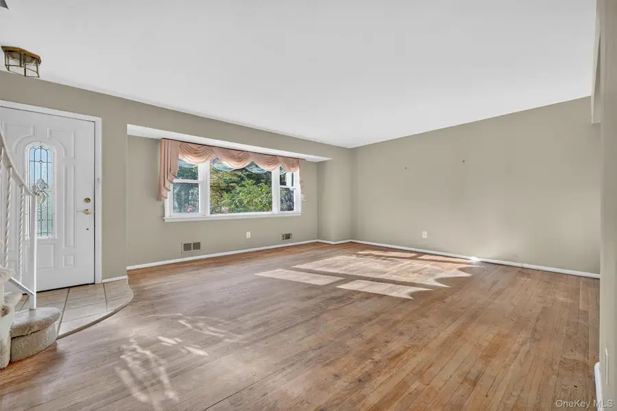 34 Poplar Street, Nanuet, NY 10954 - Image #3