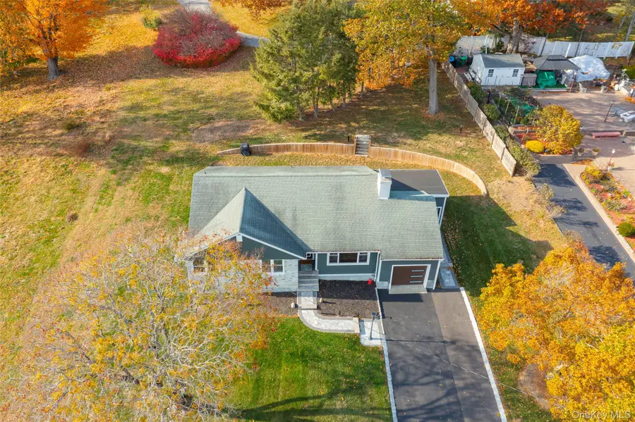 39 Susan Drive, Balmville, NY 12550 - Image #2