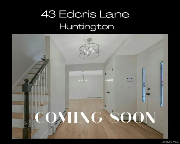 43 Edcris Lane, Huntington, NY 11743