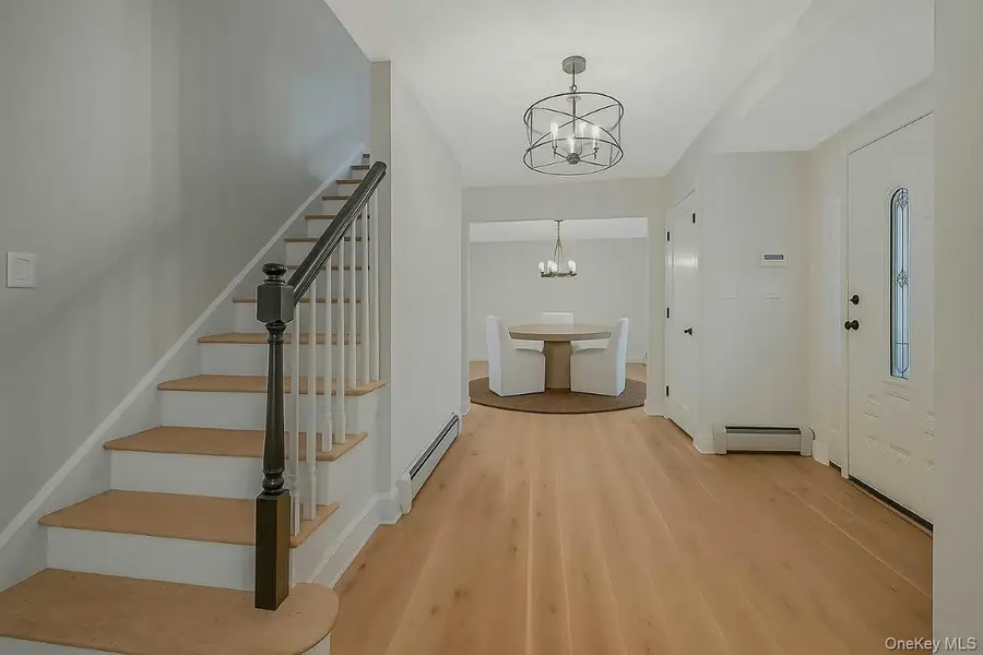 43 Edcris Lane, Huntington, NY 11743 - Image #2