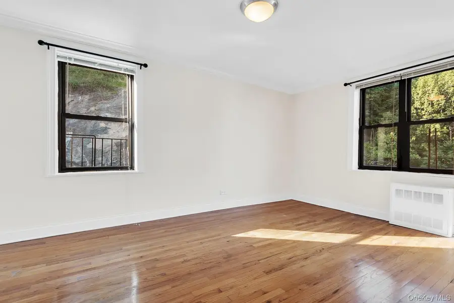 295 Bennett Avenue #8G, New York, NY 10040 - Image #3