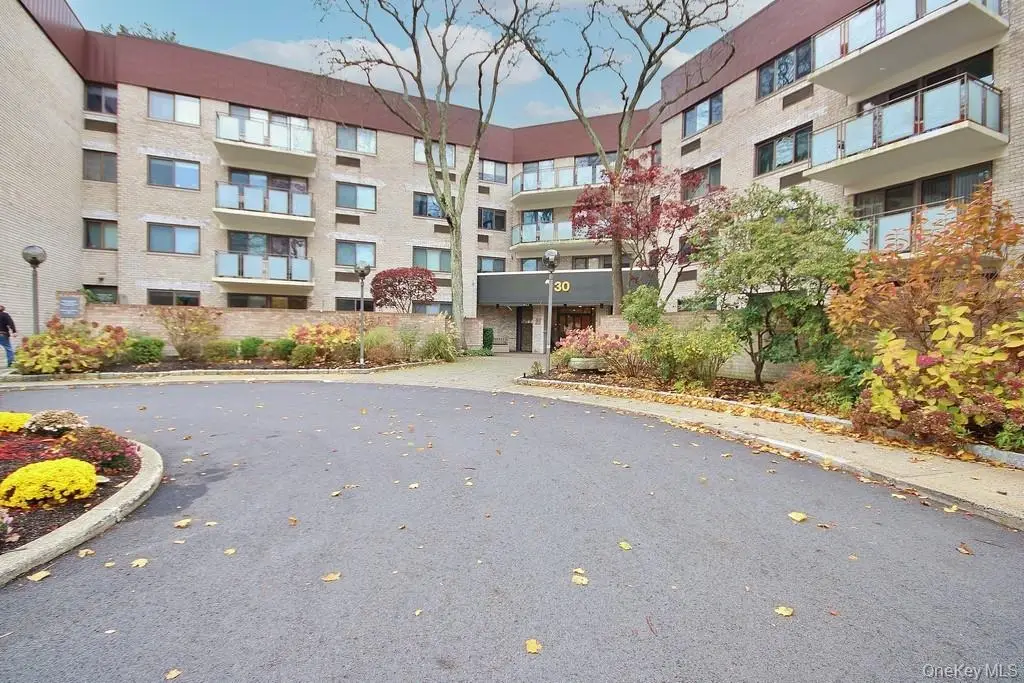 30 Greenridge Avenue #3G, White Plains, NY 10605 - Image #1
