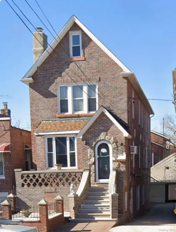 2527 Laconia Avenue, Bronx, NY 10469