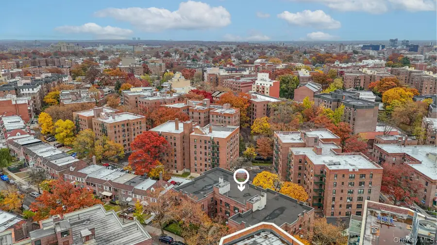 139-06 Pershing Crescent #3E, Briarwood, NY 11435 - Image #2