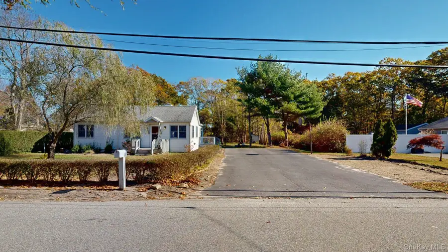 37 Bernstein Boulevard, Center Moriches, NY 11934 - Image #3