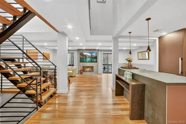 428 Pine Grove Lane, Hartsdale, NY 10530