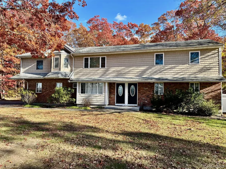 141-143 Oakdale Bohemia Road, Oakdale, NY 11769 - Image #2