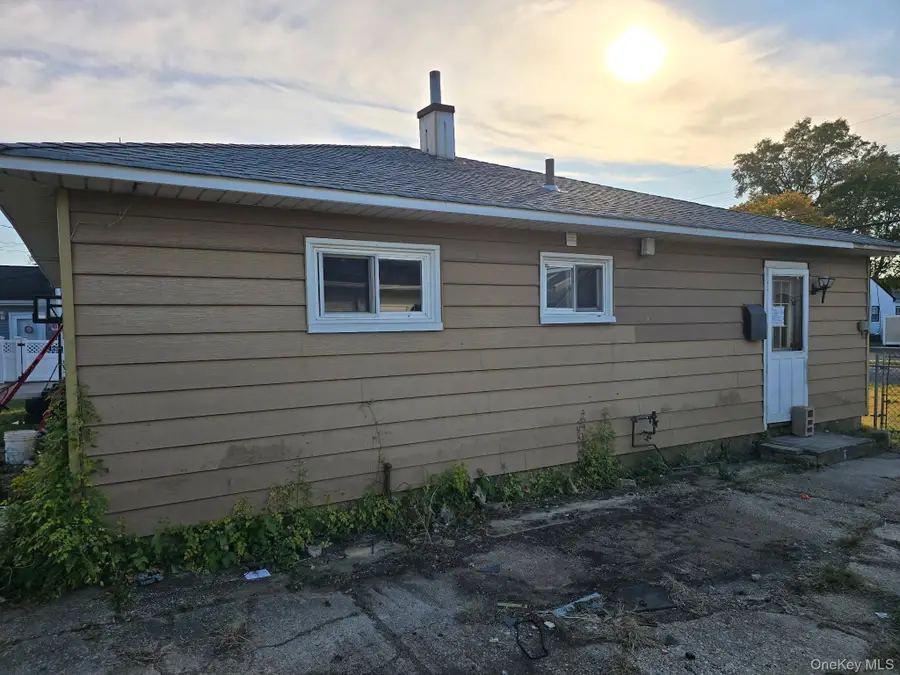 2419 Cedar Street, Seaford, NY 11783 - Image #2