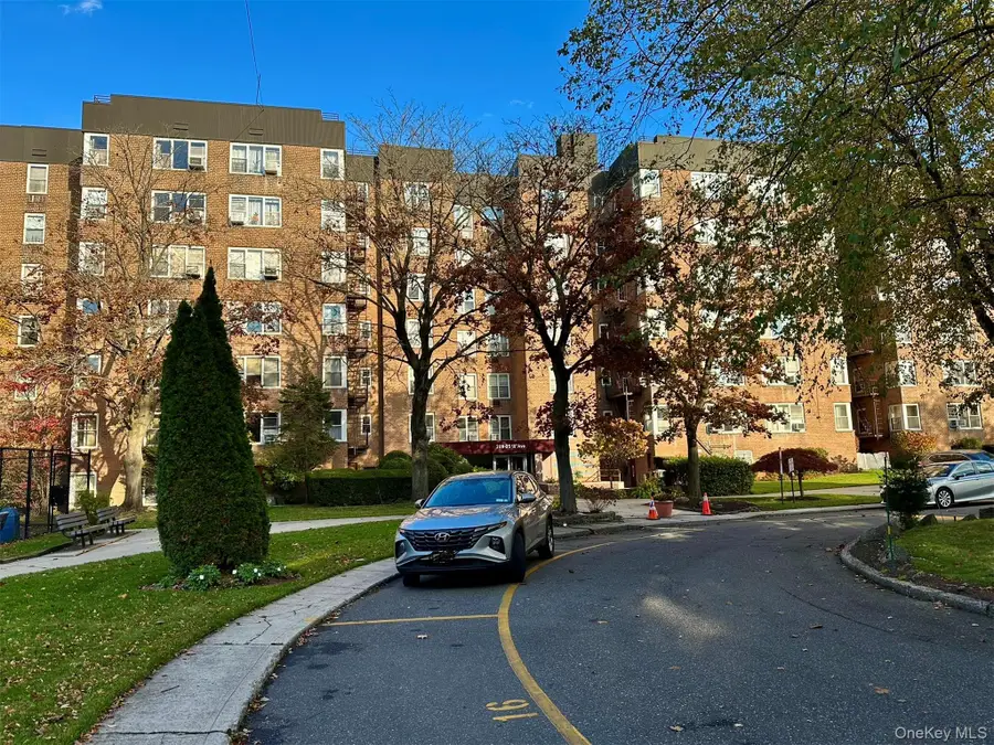 209-25 18th Avenue #6D, Bayside, NY 11360 - Image #3