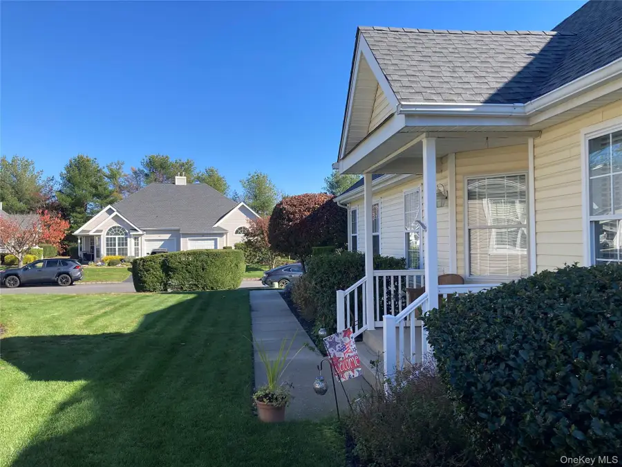 53 Goose Neck Lane, Riverhead, NY 11901 - Image #2