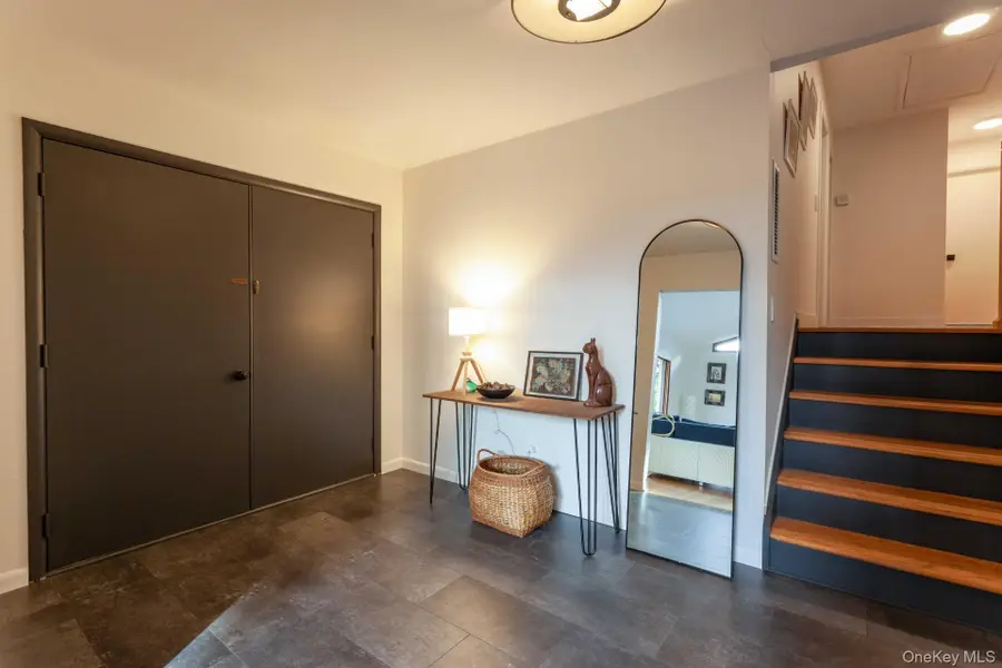 14 Old English Way, Wappingers Falls, NY 12590 - Image #3