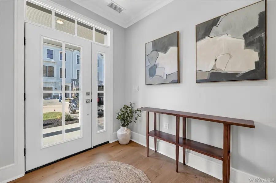 1806 Soundview Court, Yorktown Heights, NY 10598 - Image #2