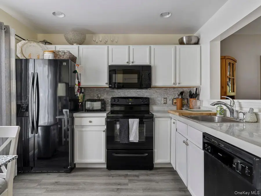 222 Sterling Place, Highland, NY 12528 - Image #2