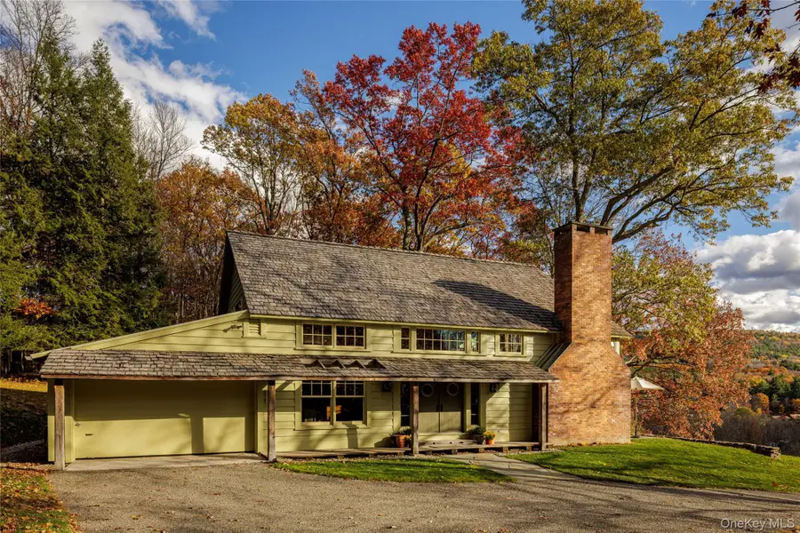 46 Lockrow Road, Troy, NY 12180 - #2