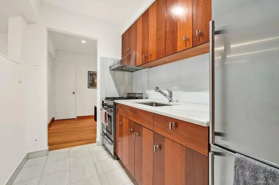 3044 29th Street #6D, Astoria, NY 11102 - Image #3