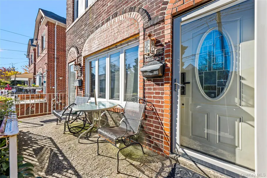 2942 164th Street, Flushing, NY 11358 - Image #3