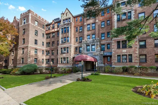 23 Old Mamaroneck Road #1A, White Plains, NY 10605