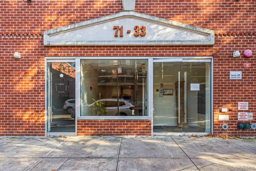 71-33 162nd Street #4B, Fresh Meadows, NY 11365 - Image #2