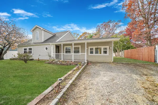 56 Matsunaye Drive, Medford, NY 11763