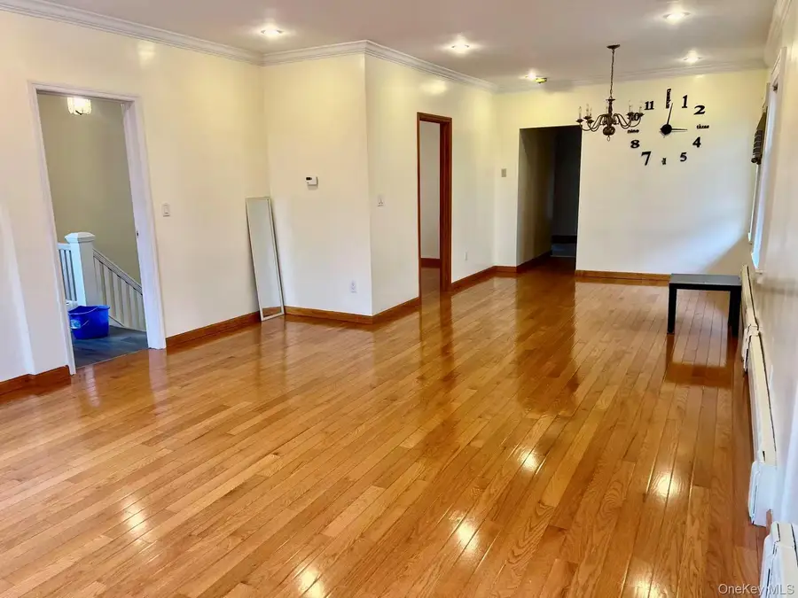 14915 15th Road, Whitestone, NY 11357 - Image #3