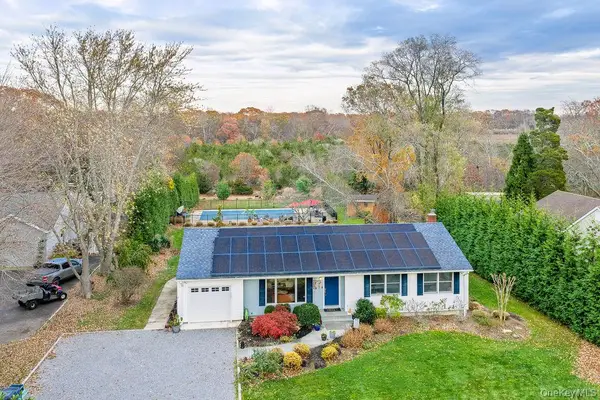 2400 Aldrich Lane, Laurel, NY 11948