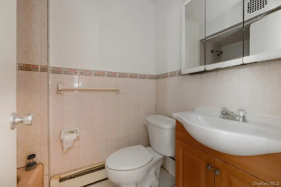 8754 110th Street, Richmond Hill, NY 11418 - Image #2