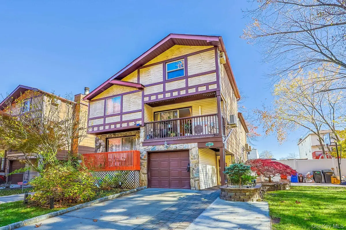 197 Park Drive N, Staten Island, NY 10314 - Image #1