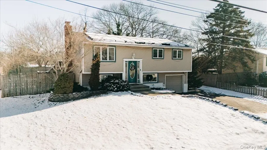 19 Biscayne Drive, Selden, NY 11784 - #3