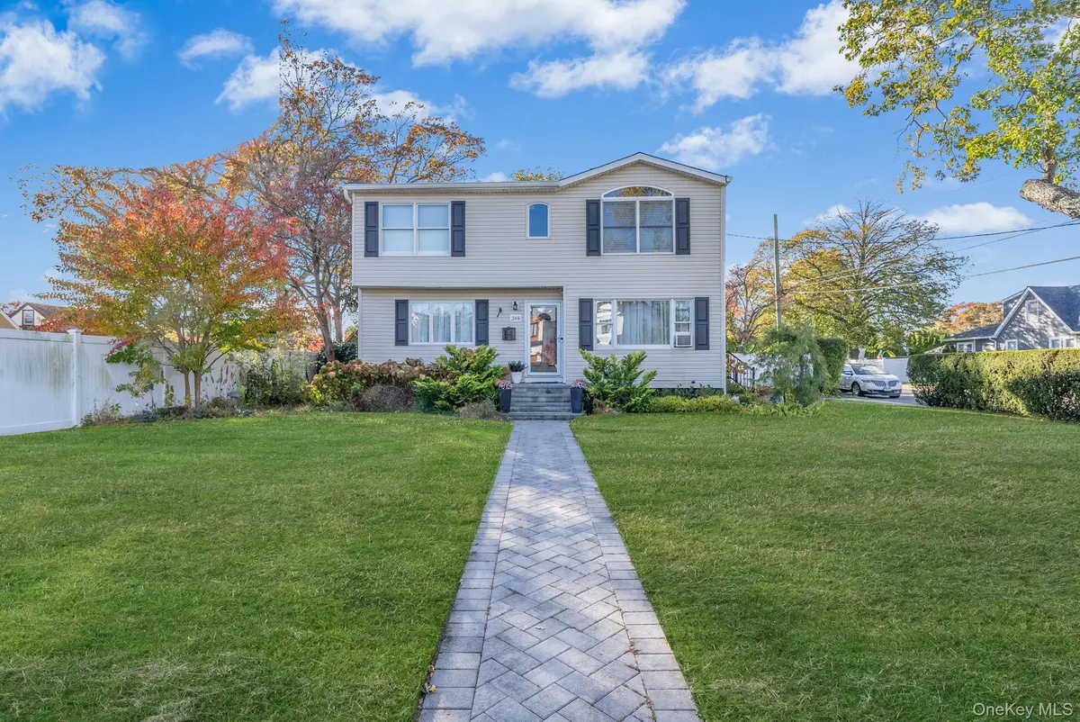 248 Arnold Avenue, West Babylon, NY 11704 - Image #1