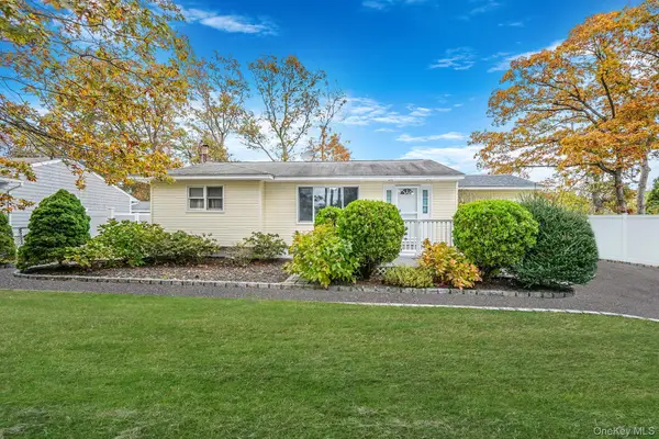 307 Jefferson Drive, Mastic Beach, NY 11951