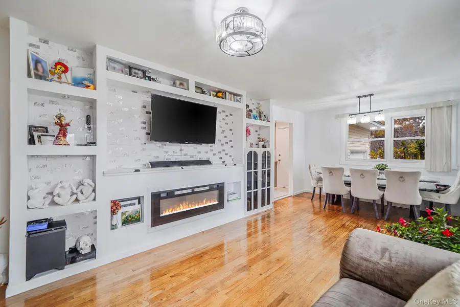 307 Jefferson Drive, Mastic Beach, NY 11951 - Image #3