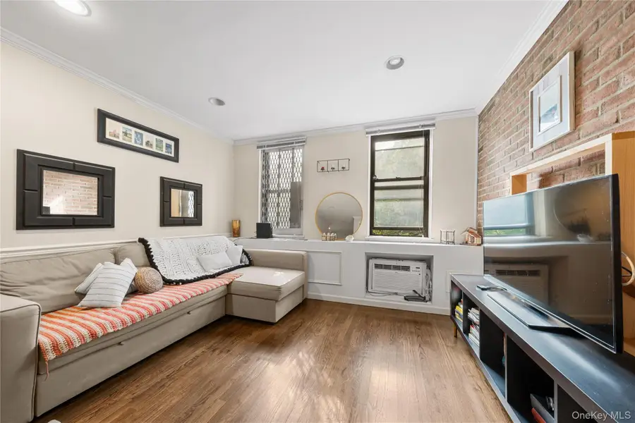 215 E 77th Street #4D, Manhattan, NY 10075 - Image #2