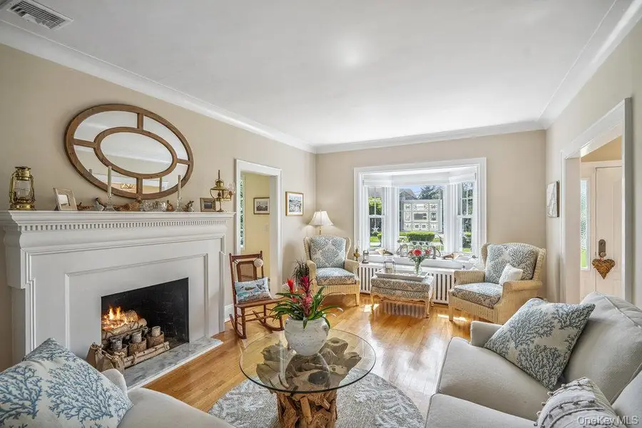 1 Bayview Avenue, Islip, NY 11751 - Image #3