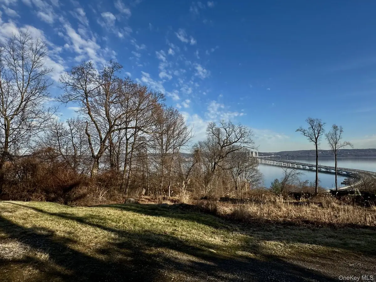 19 Shadyside Avenue, Nyack, NY 10960 - #1